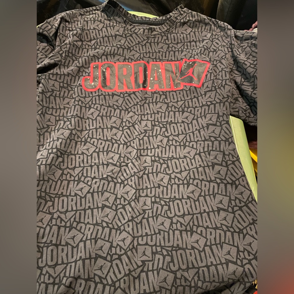 Jordan shirt men’s size medium